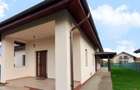 Casă cu 3 camere în Păulești
