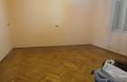 Casa 4 camere situata pe colt intr-o locatie buna in zona Gai