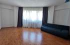INCHIRIEZ apartament 2 camere - 8