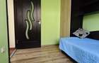 P F Vand apartamente 3 camere decomandat etajul 3 din 4 zona centrala - 7