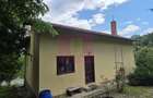 Cabana cu 5 camere de vanzare in Provita