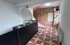 Casă cu 6 camere în Central - 1