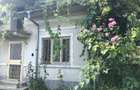 Casa, curte, gradina in Voinesti, Dambovita