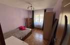 Inchiriez Apartament 3 camere decomandare + Living cu bucatarie - 1