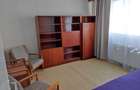 Dau in chirie pe TERMEN LUNG apartament 2 camere Grigorescu Donath dupa Casa Radio ocupabil imediat.Dotari clasice,49 mp,vizionabil.Pret:430 euro/luna - 7