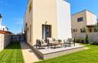 Casă de închiriat Tunari AeroCity, 3 dormitoare, 3 băi, curte 400m