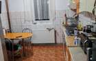 Apartament cu 3 camere semidecomandat în Central - 2