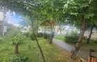Apartament cu 3 camere decomandade, et. 3/4, One?ti, jud Bacau