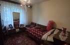 Vand apartament cu 3 camere zona Biserica Catolica