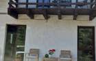 Casa de vinzare la Predeal cu posibilitatea de locuit la parter, iar la mansarda de inchiriat. - 2
