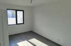 Casa parter cu 3 camere, curte 427mp si utilitati