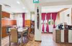 Apartament cu 3 camere, zona Soarelui - 1