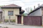 Casa cu 3 camere, garaj ?i curte mare - 10