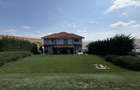 Casa exclusivista 300 mp plus teren 2200 mp (Campenesti) - 6