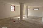 Casa/Spatiu comercial - 2