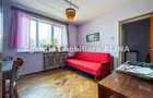 Ap. 3 camere in Deva, zona Licee, Str. Titu Maiorescu, 74 mp, parter inalt peste garaje.