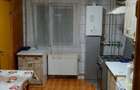 Vand apartament cu 2 camere.