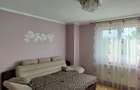 Casa cu 3 apartamente în Dumbravita aproape de pădure