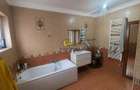 Vilă elegantă cu design luxos și grădină superb amenajată în Șag - 11