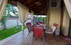 Vila spatioasa, 6 camere, 5 bai, ideala pentru doua familii, intrari separate - 9