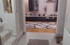 Casa de vanzare in Pitesti 4 camere, garaj si curte amenajata