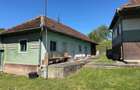 Casă cu 4 camere cu Teren 7247 Mp în Băița - 3