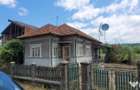 Teren intravilan 4944mp cu utilita?i si casa veche renovabila Voinesti - 1