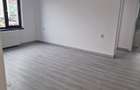Apartament cu 3 camere si 2 balcoane, Bucium Visani-centru - 6