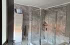 Casă cu 6 camere cu Teren 530 Mp în Central