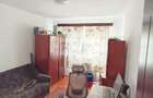 Apartament 3 camere,etaj 4