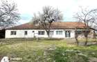 Casa in Loc. Livada cu teren 1737mp fs 20ml