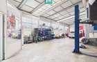HALĂ INDUSTRIALĂ + SERVICE AUTO COMPLET ECHIPAT - 21