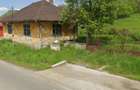 Casa si teren de vinzare