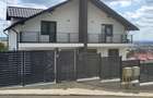 Proprietate tip duplex cu teren/curte proprie fata si spate