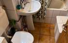 Proprietar - inchiriez apartament 2 cam.- balcon generos - 2