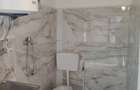 Chirie casa cu teren 5 camere, 1 baie, o bucatarie