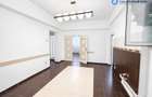 Apartament 3 camere, P-ța Romană, demisol, centrală proprie