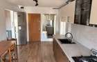 Apartament cu doua camere, decomandat, Soarelui