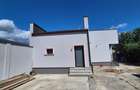 Casa si teren de vanzare - 6