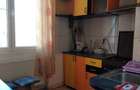 Inchiriez apartament 3 camere - 4
