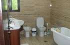 Vila deosebita P.Neamt,Sarata -Ursuleti, cu vedere la lac si ca investitie care genereaza venit - 3