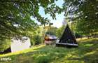 2 cabane A-Frame de vanzare, 2.700 mp, Gura Siriului