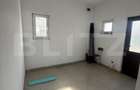Spa?iu comercial, 200 mp, zona Micro 6 - 5