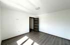 Apartament 3 camere la cheie bloc particular reabilitat zona Banc Post