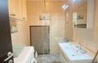 Proprietar vand garsoniera curte  - 2