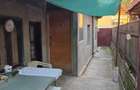 vinzare casa,str.Nucului 38,metrou Mihai Bravu(necesita repara?ii)rog tel.09,00-14,00 - 2