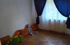 Dau in chirie apartament cu 3 camere pe strada Sovata - 2