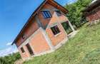 Casă cu Teren 1200 Mp în Margina - 2