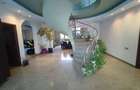 Vila Cernica langa lac - 439000 Euro negociabil - 4
