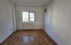 VANZARE apartament 3 camere, 2 bai,  zona Pta M Viteazul
